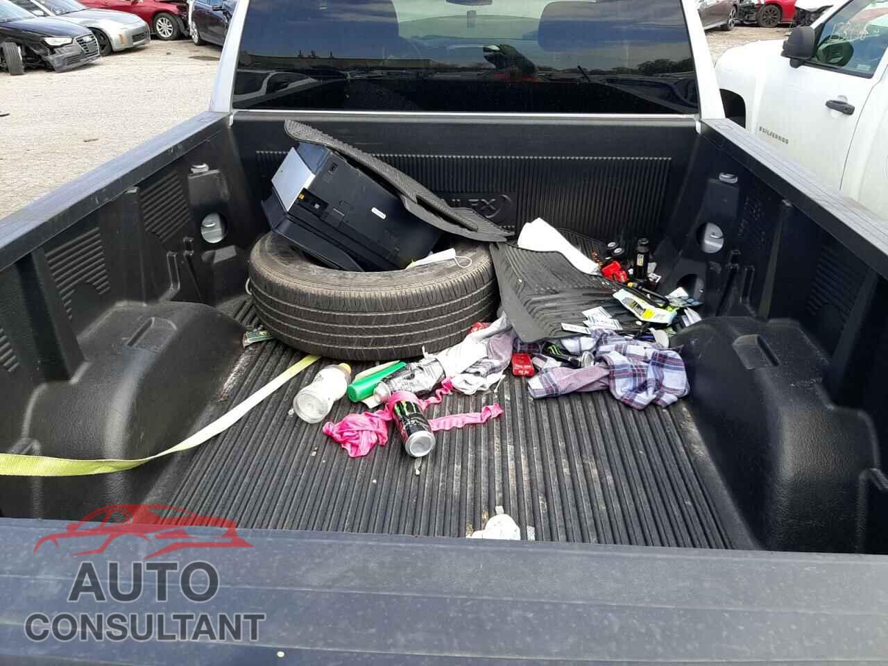 CHEVROLET SILVERADO 2020 - 1GCRYDED5LZ257240