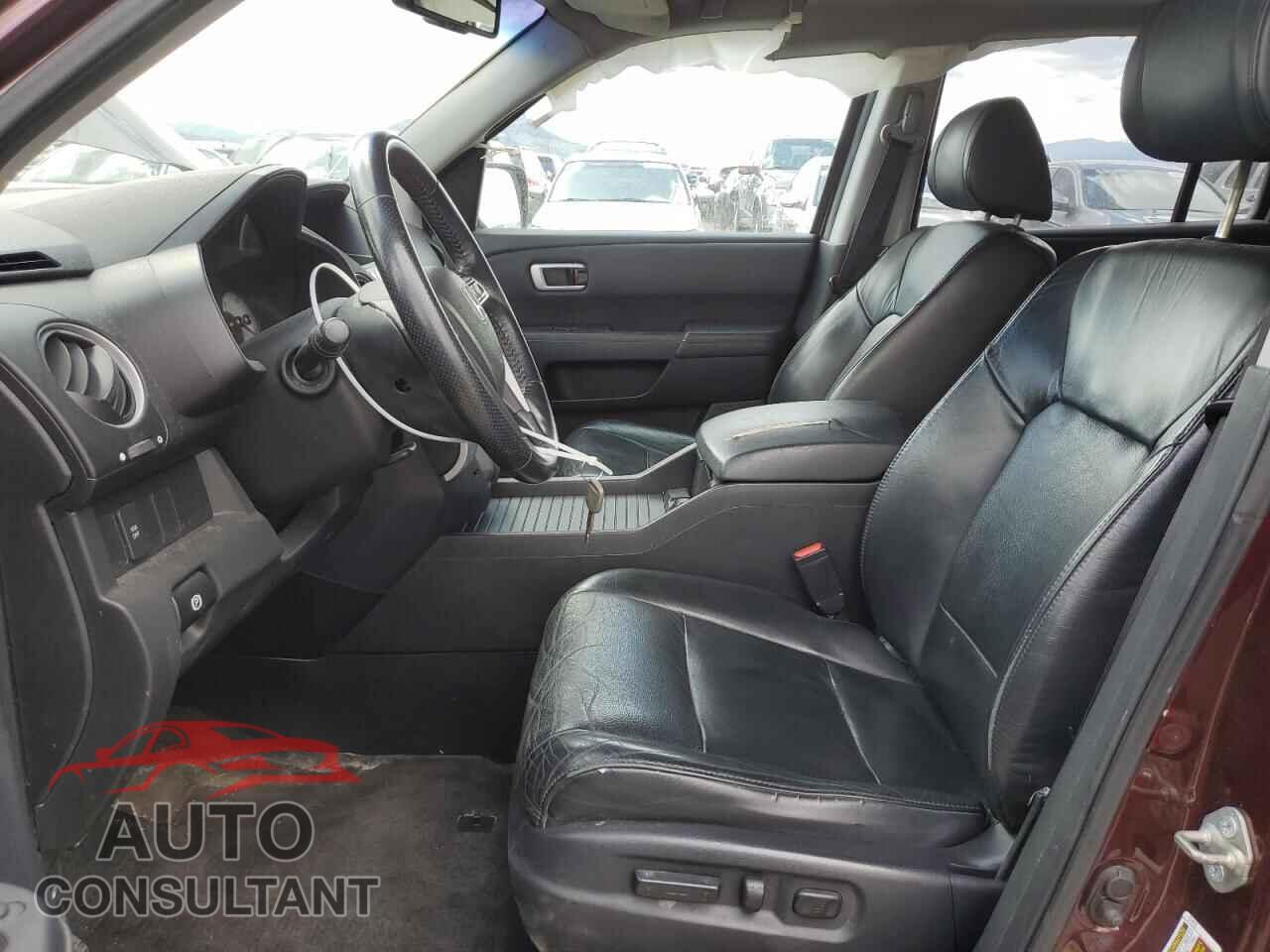 HONDA PILOT 2011 - 5FNYF4H66BB044932
