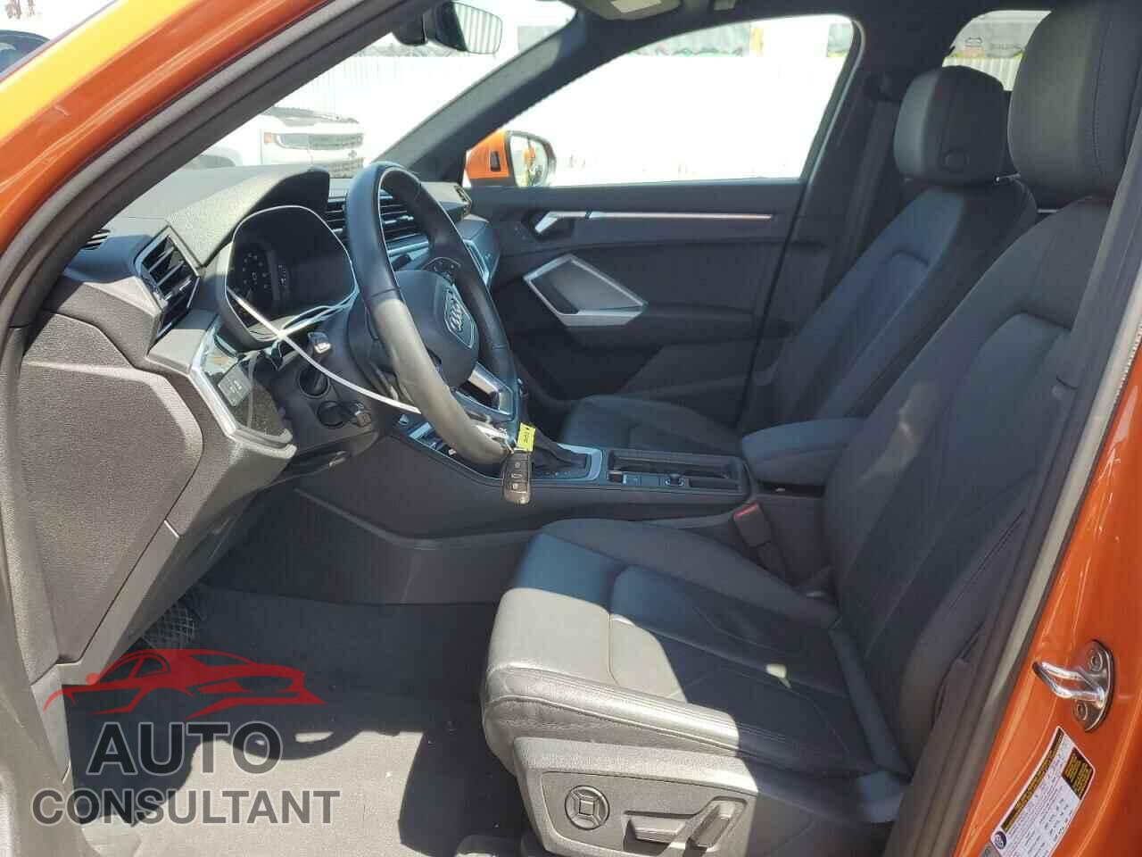 AUDI Q3 2023 - WA1DECF37P1106000