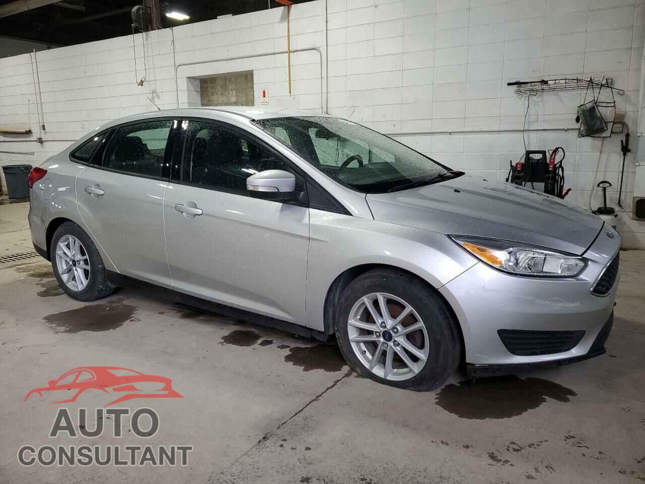 FORD FOCUS 2017 - 1FADP3F29HL304936