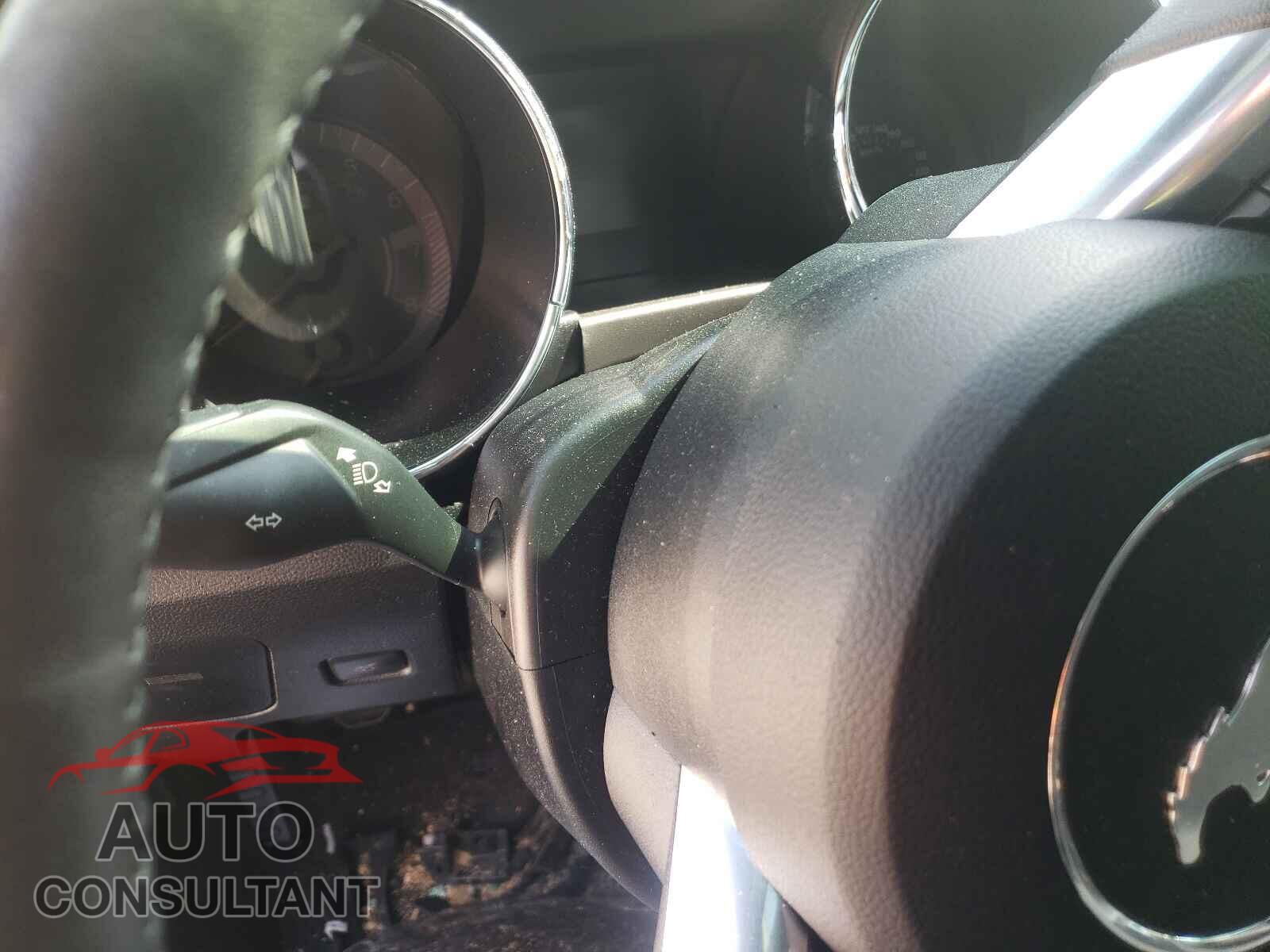 FORD MUSTANG 2016 - 1FA6P8TH8G5327125