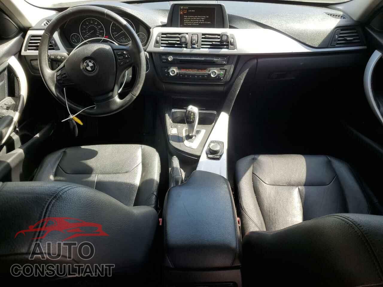 BMW 3 SERIES 2012 - WBA3C1C51CF430992
