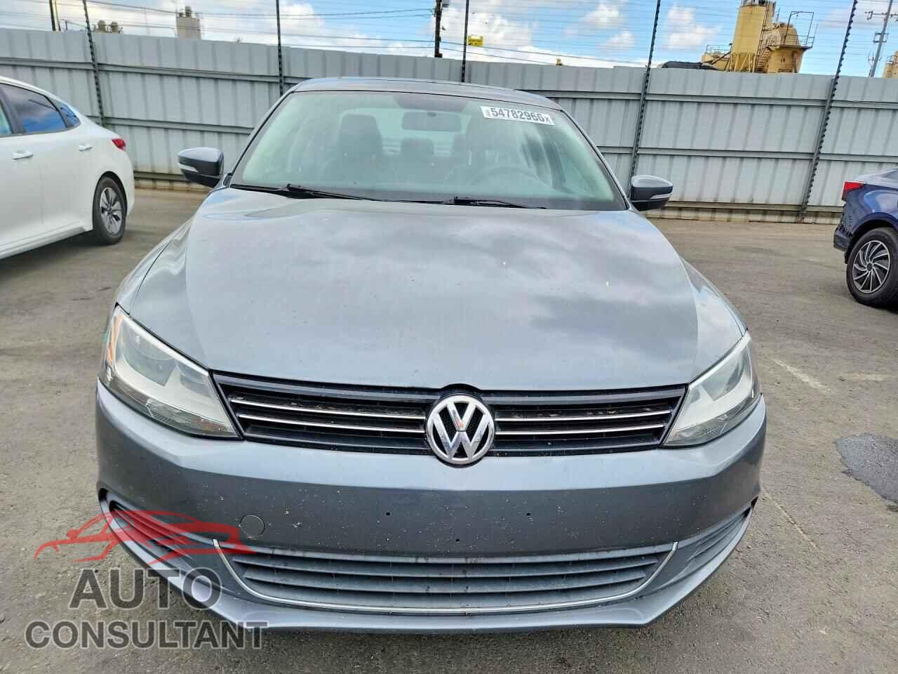 VOLKSWAGEN JETTA 2014 - 3VWD17AJ1EM420768