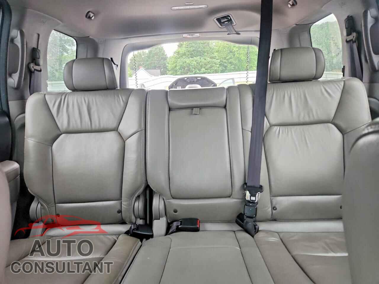 HONDA PILOT 2011 - 5FNYF3H53BB047899