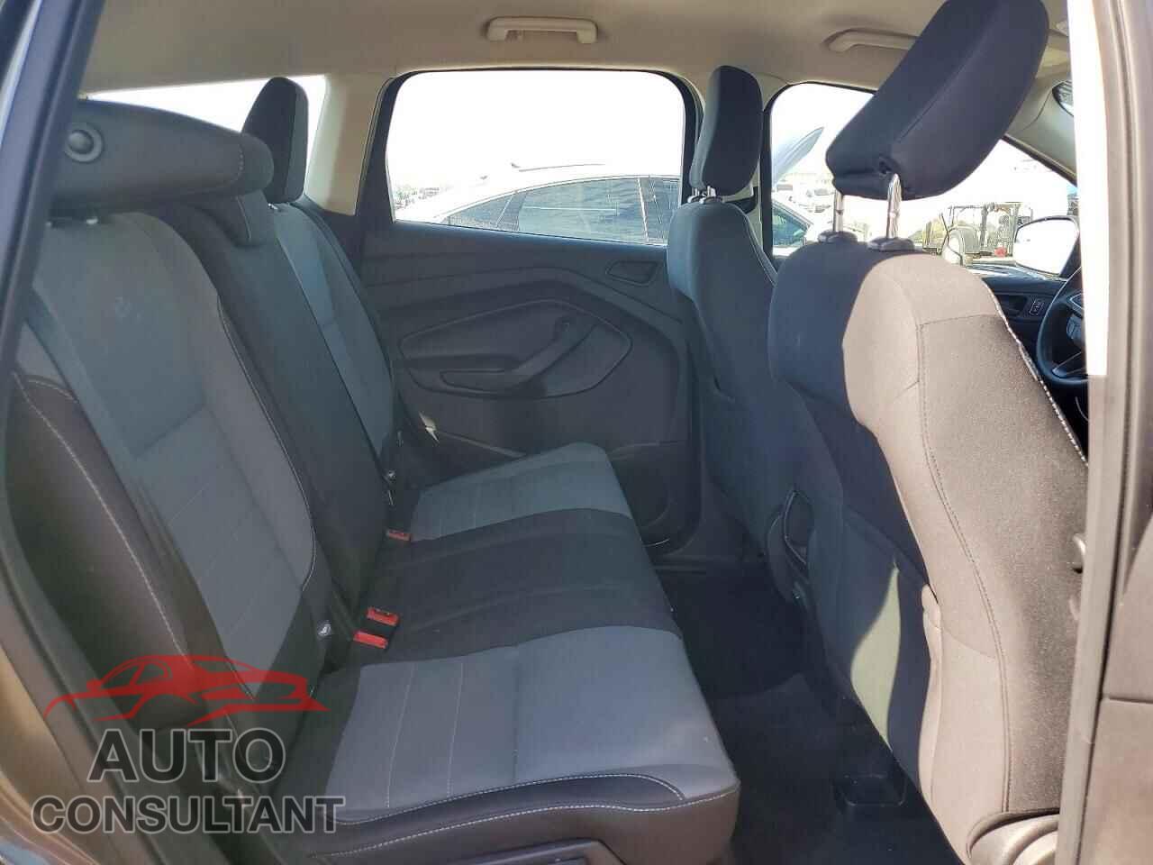 FORD ESCAPE 2018 - 1FMCU0F79JUC28364