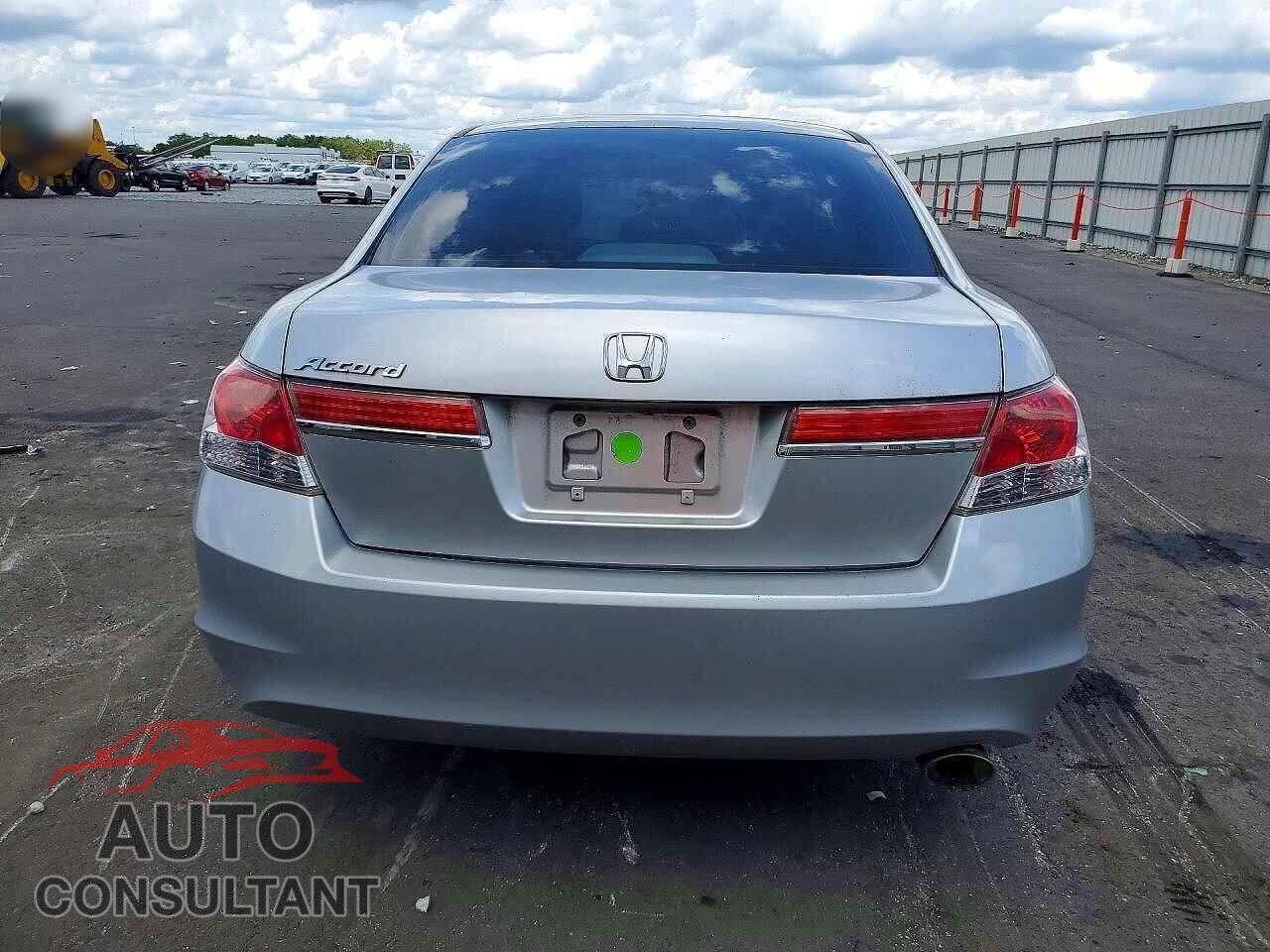 HONDA ACCORD 2011 - 1HGCP2F37BA036529