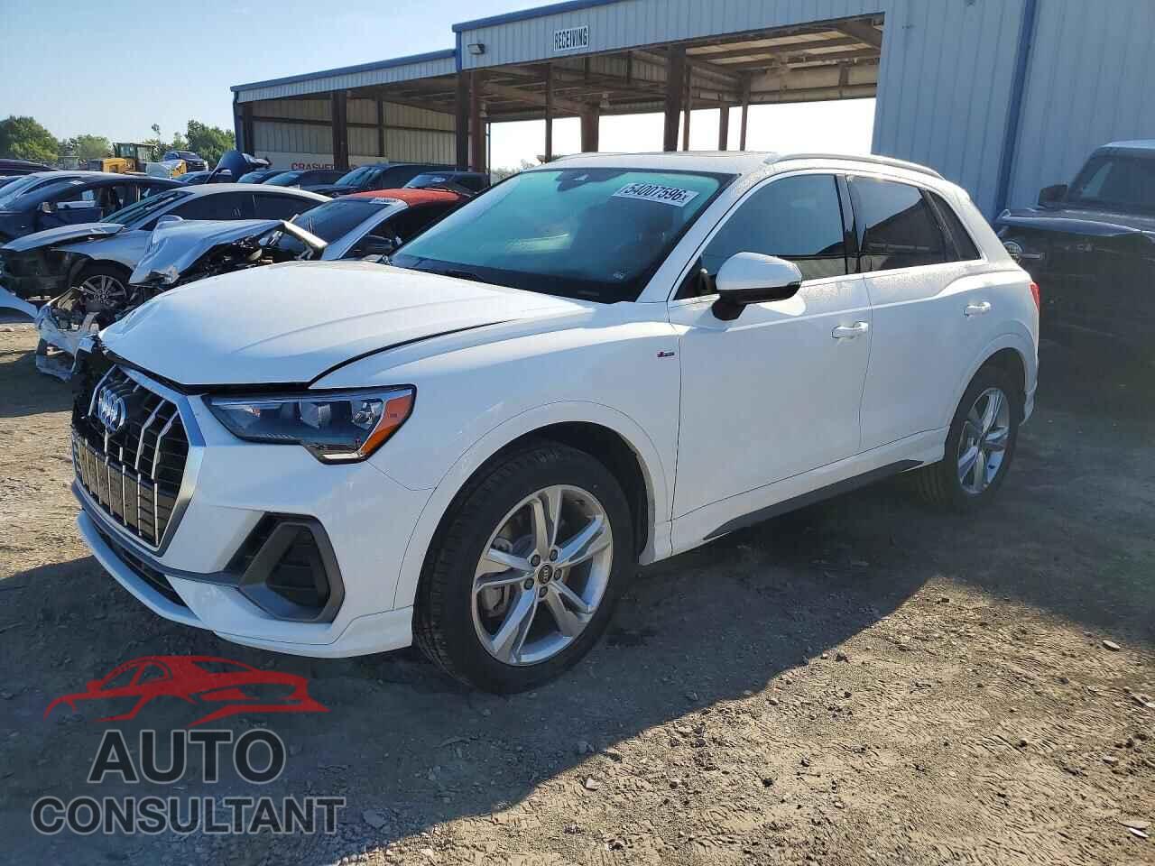 AUDI Q3 2021 - WA1DECF38M1056204