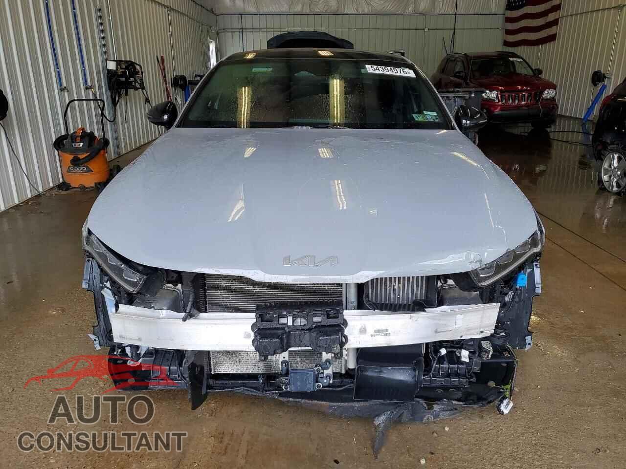 KIA K5 2023 - 5XXG64J21PG219627