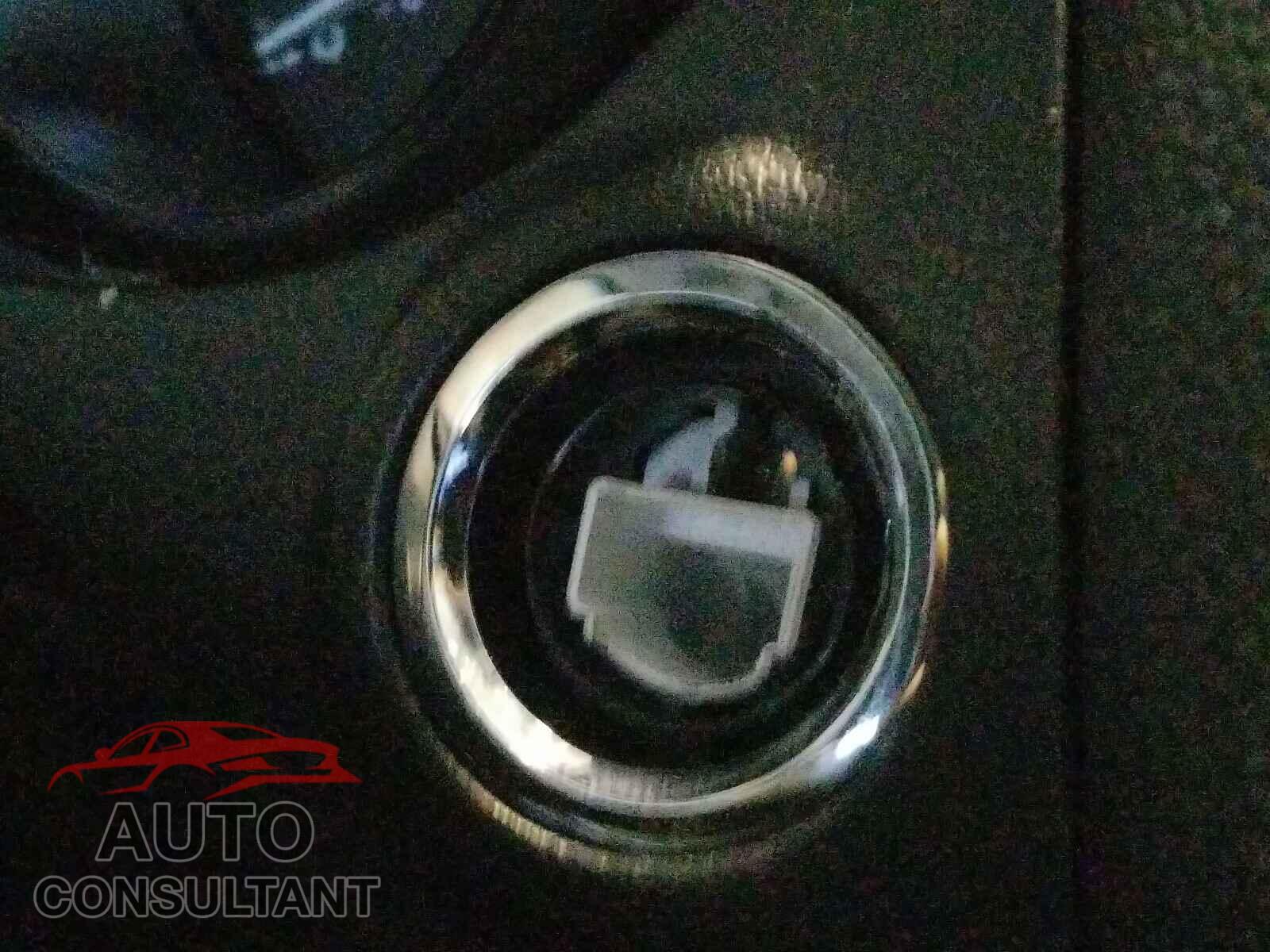 SUBARU LEGACY 2018 - 4S3BNEK62J3009002