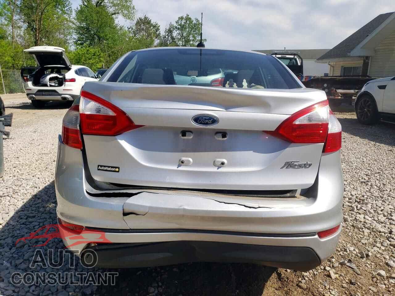 FORD FIESTA 2014 - 3FADP4AJ2EM131906