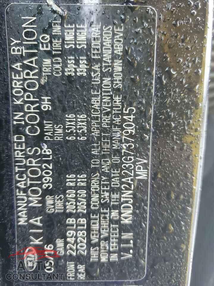 KIA SOUL 2016 - KNDJN2A23G7379045