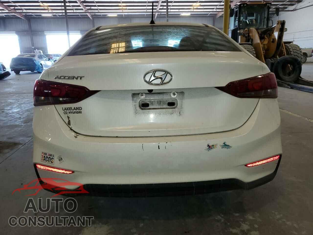 HYUNDAI ACCENT 2018 - 3KPC24A37JE034551