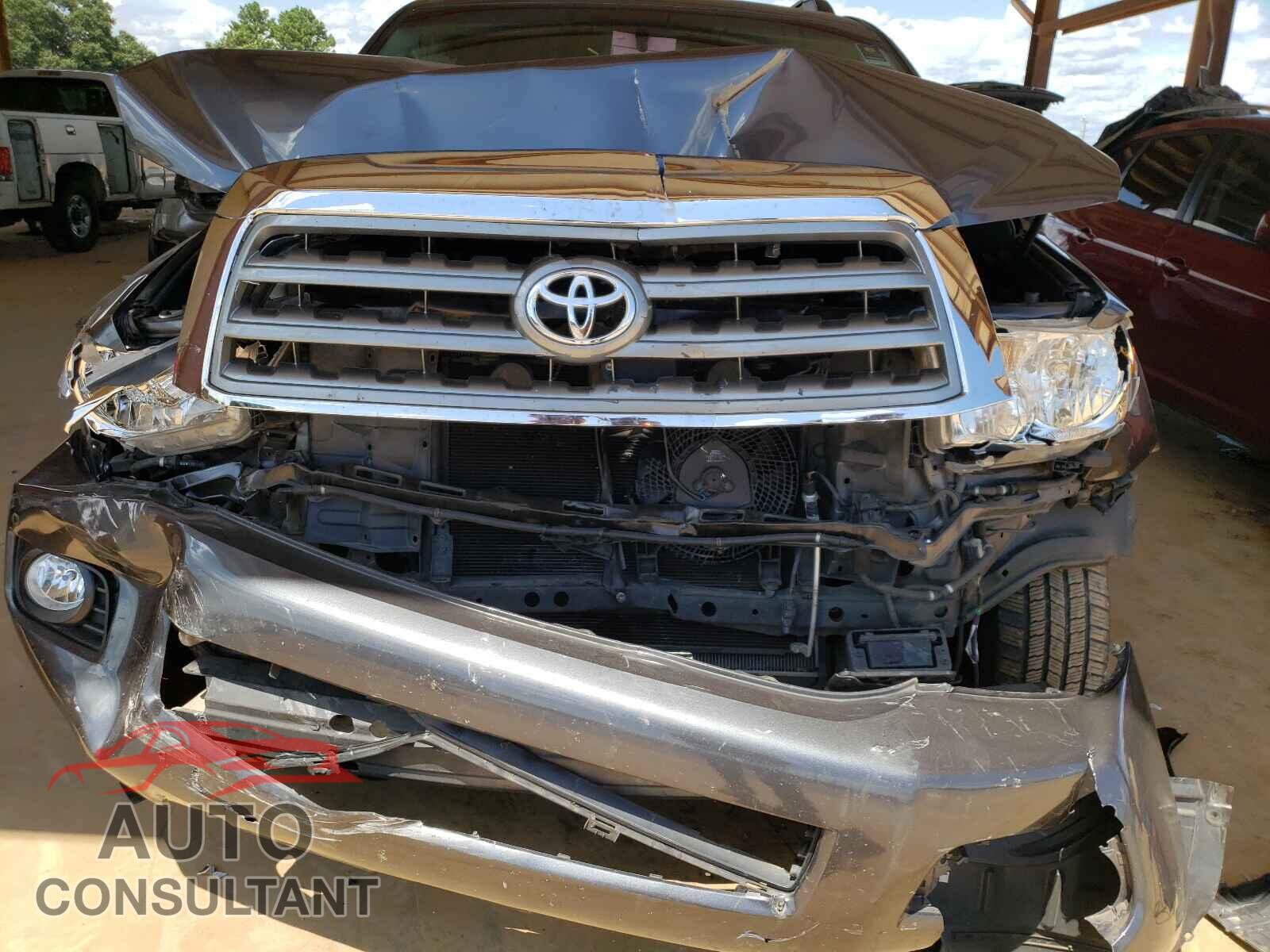 TOYOTA SEQUOIA 2016 - 5TDDW5G17GS142171
