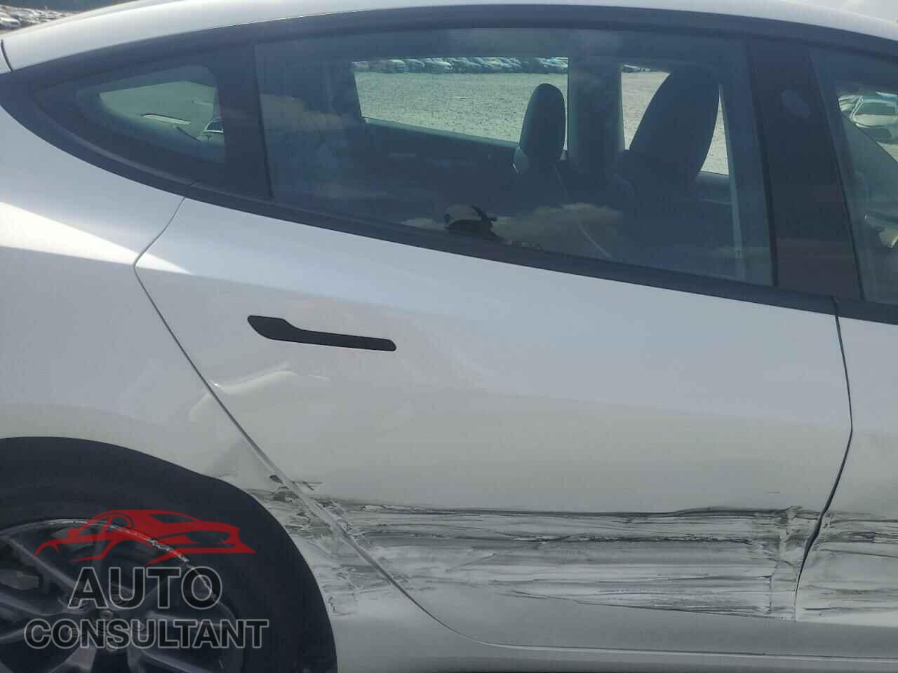 TESLA MODEL 3 2023 - 5YJ3E1EA0PF584093
