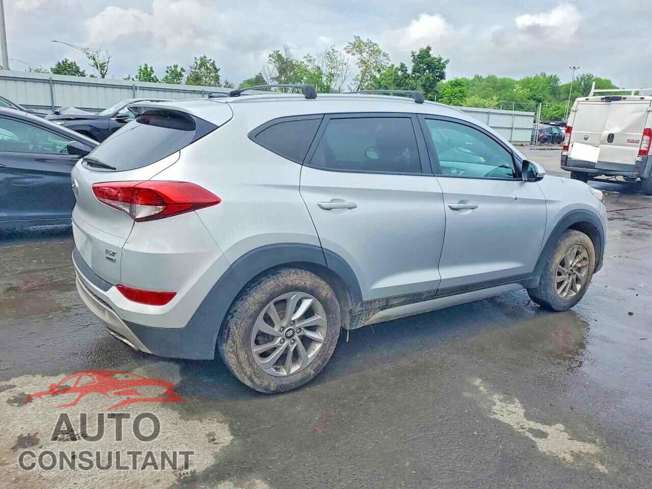 HYUNDAI TUCSON 2017 - KM8J3CA24HU329457