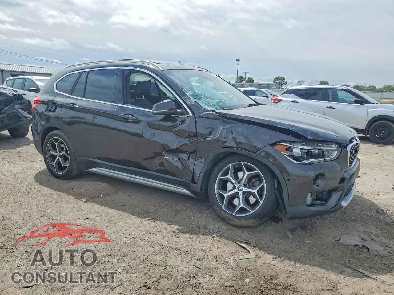 BMW X1 2017 - WBXHT3C31H5F77643