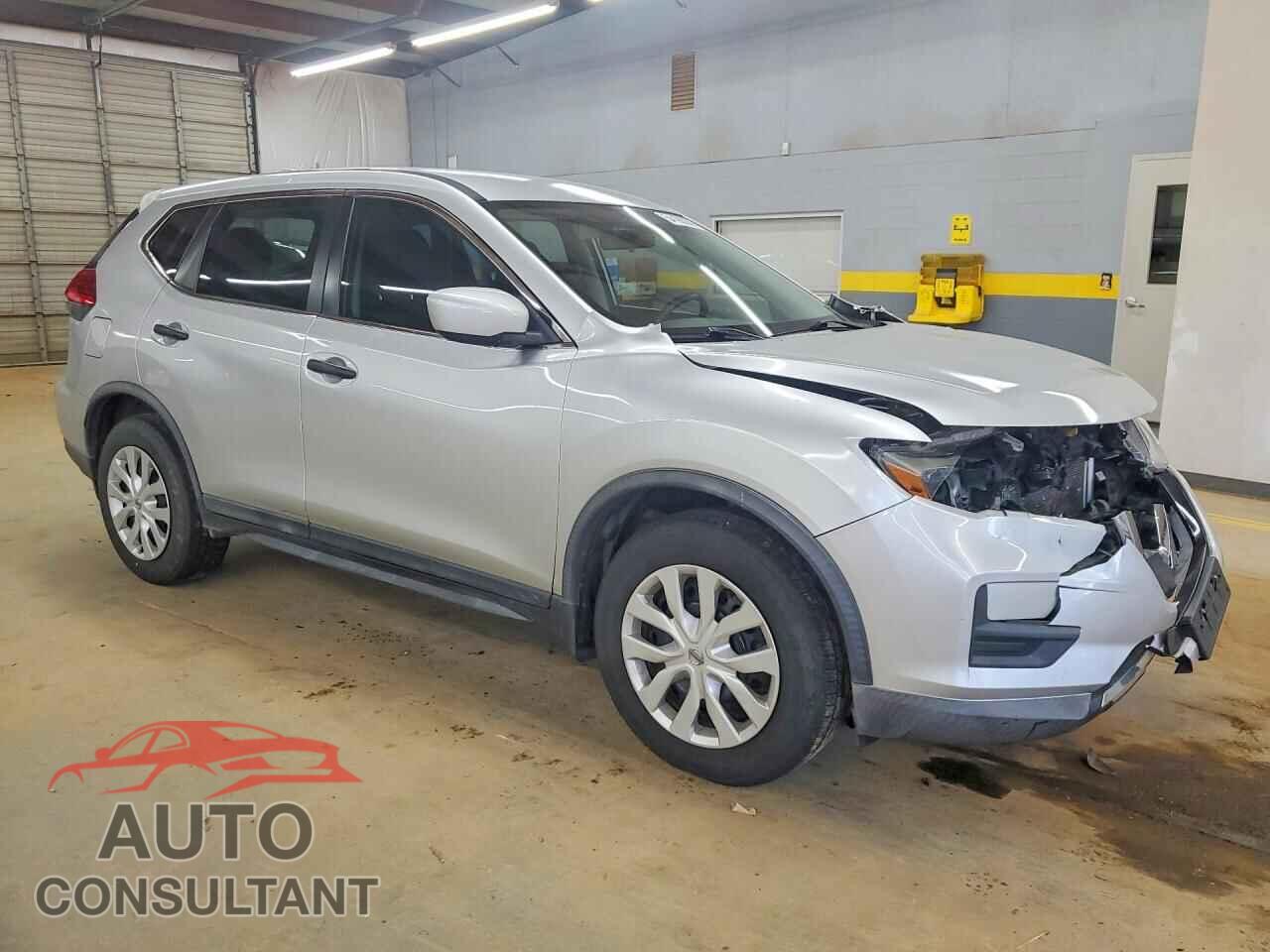 NISSAN ROGUE 2017 - KNMAT2MT5HP537638