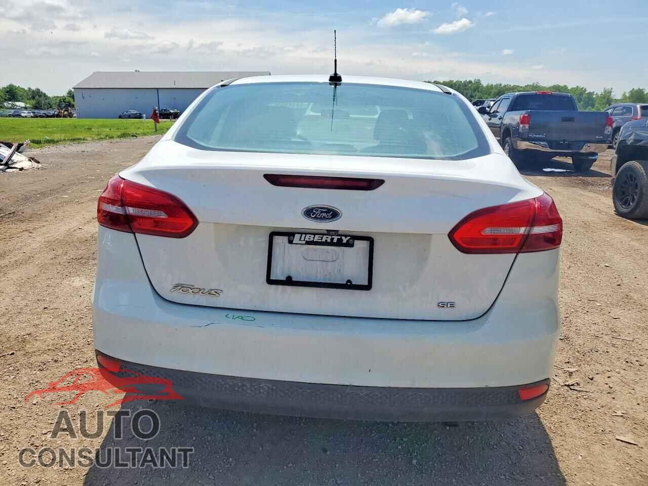 FORD FOCUS 2018 - 1FADP3F21JL295249