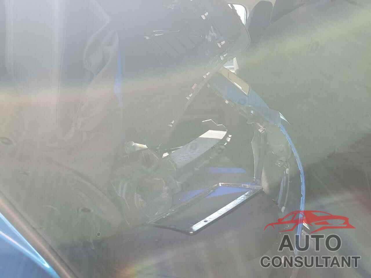 TOYOTA RAV4 2018 - JTMBFREV3JJ210040
