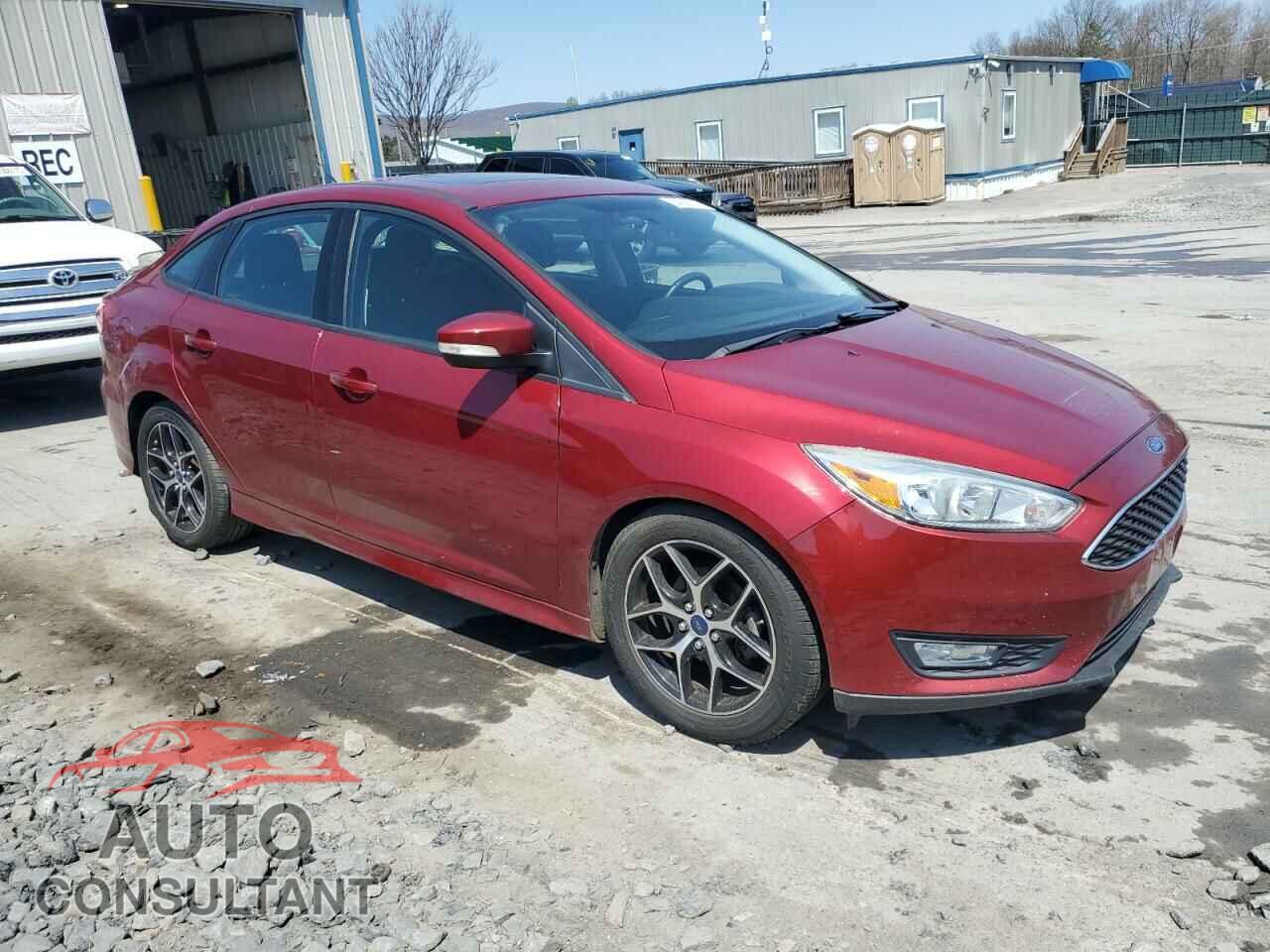 FORD FOCUS 2015 - 1FADP3F24FL213747