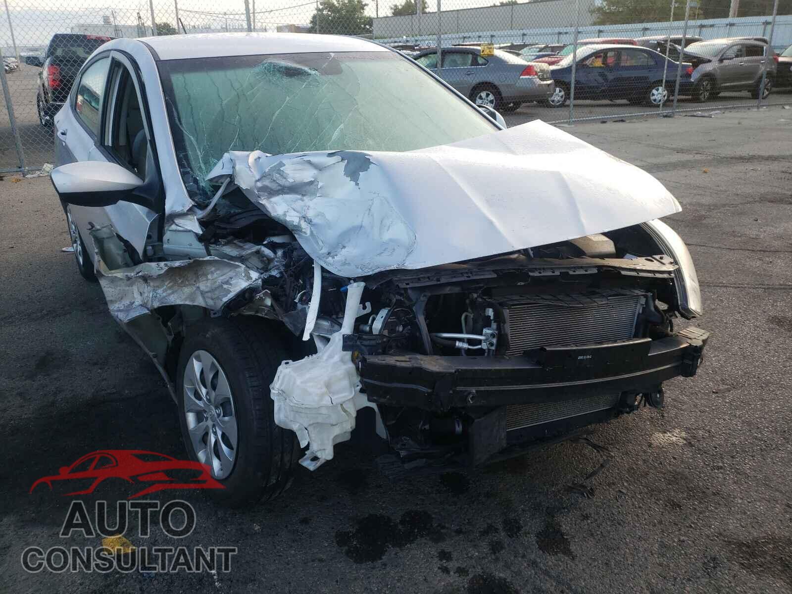 HYUNDAI ACCENT 2016 - KMHCT4AE9GU028917