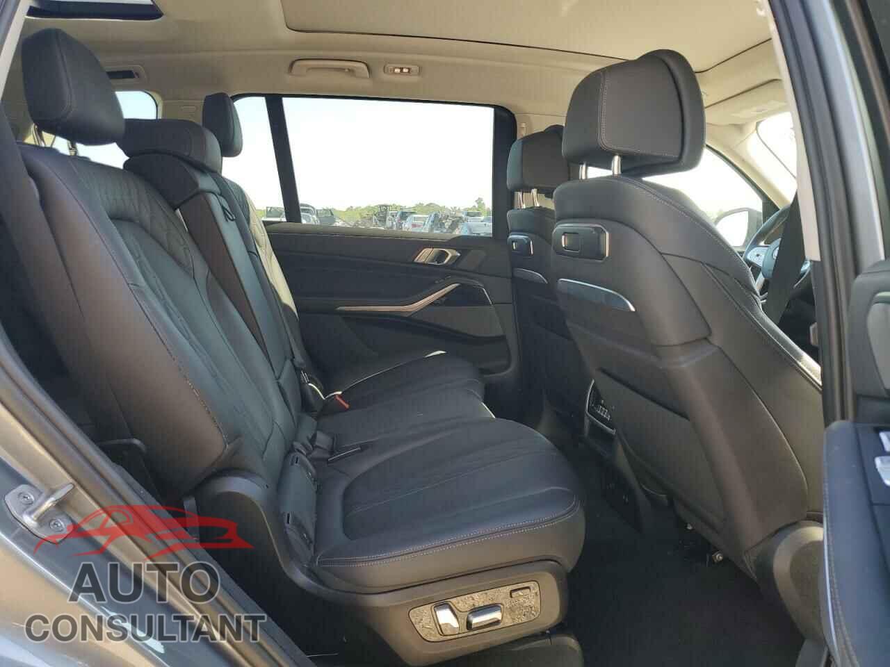 BMW X7 2024 - 5UX23EM06R9S60207