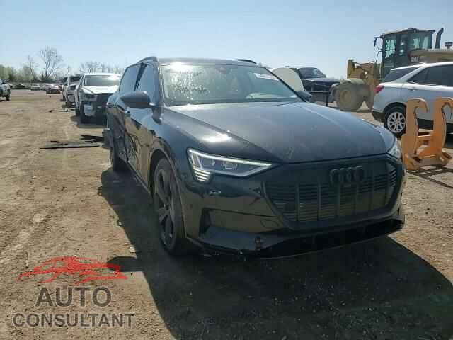 AUDI E-TRON 2023 - WA1LAAGE3PB006787