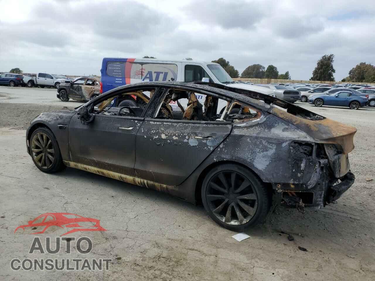 TESLA MODEL 3 2018 - 5YJ3E1EB0JF134105
