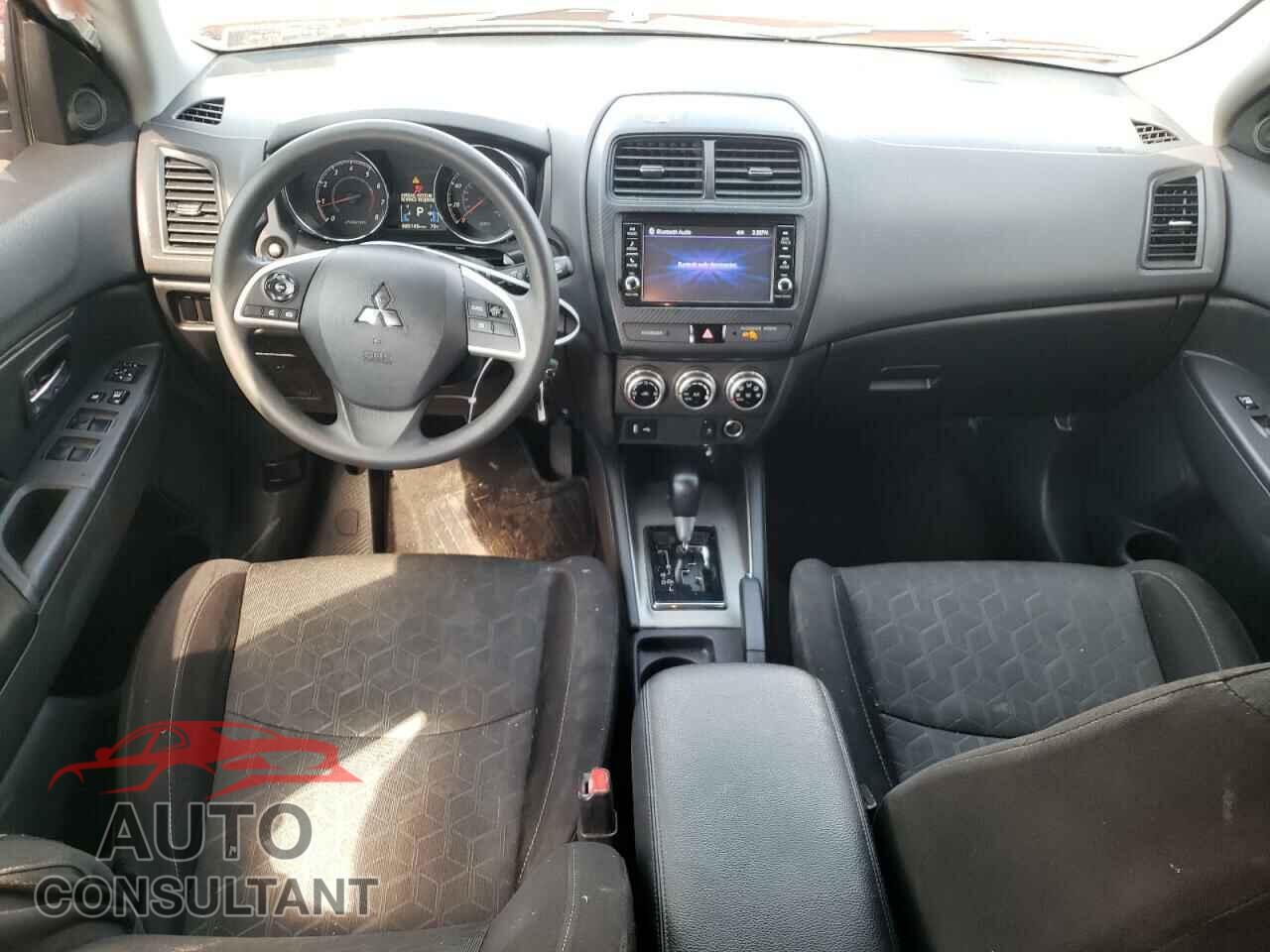 MITSUBISHI OUTLANDER 2020 - JA4AP3AU2LU017277
