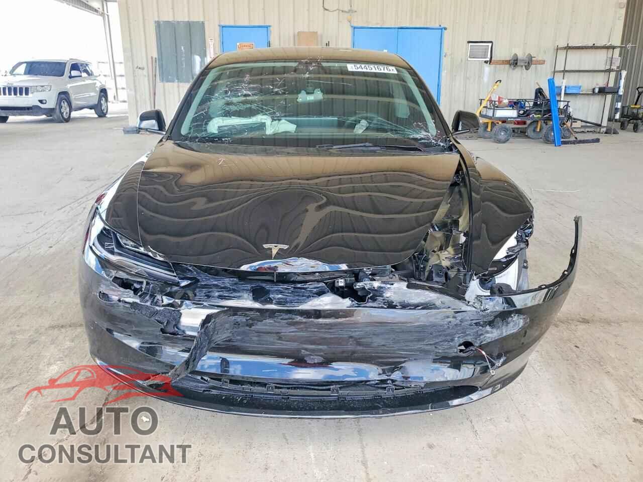 TESLA MODEL 3 2024 - 5YJ3E1EA7RF733571