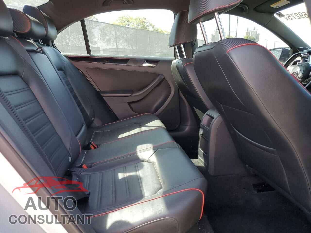 VOLKSWAGEN JETTA 2015 - 3VW4T7AJ0FM264461