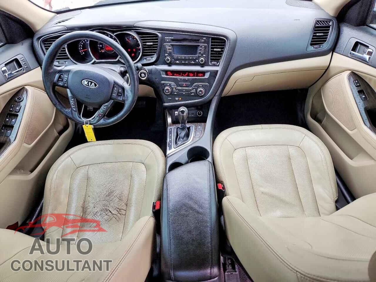 KIA OPTIMA 2011 - KNAGN4A78B5110171