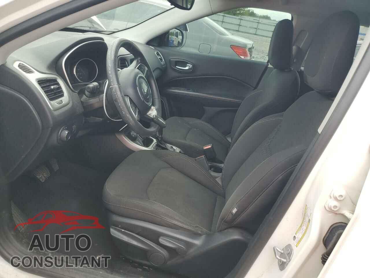 JEEP COMPASS 2018 - 3C4NJDAB4JT440852