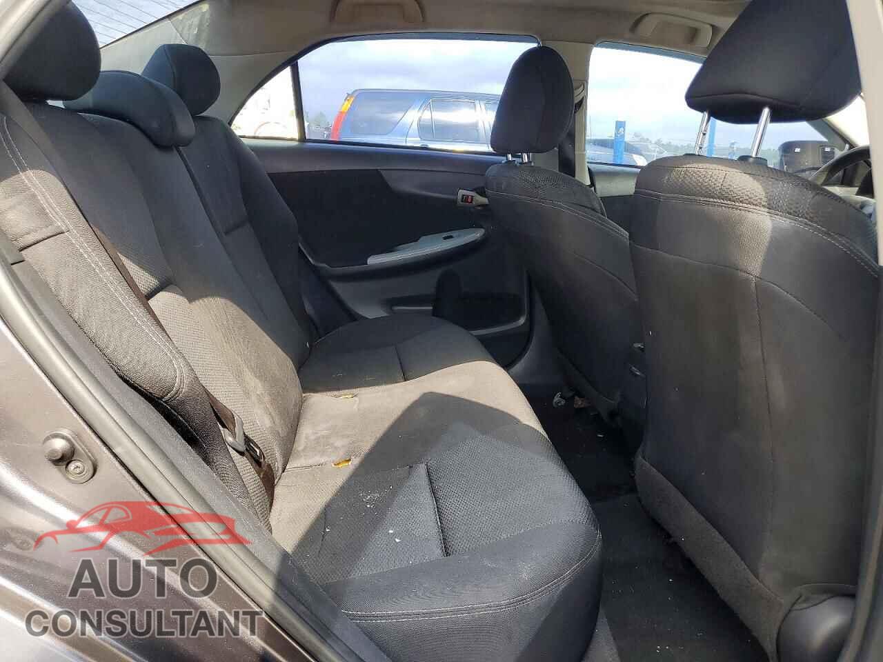 TOYOTA COROLLA 2013 - 5YFBU4EE1DP117946