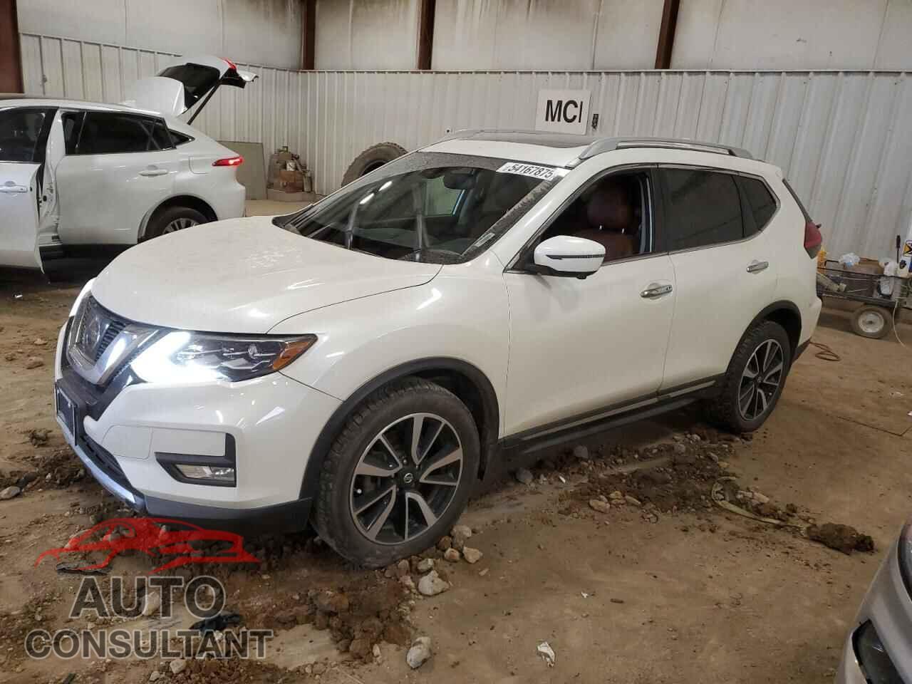 NISSAN ROGUE 2017 - 5N1AT2MV2HC862400