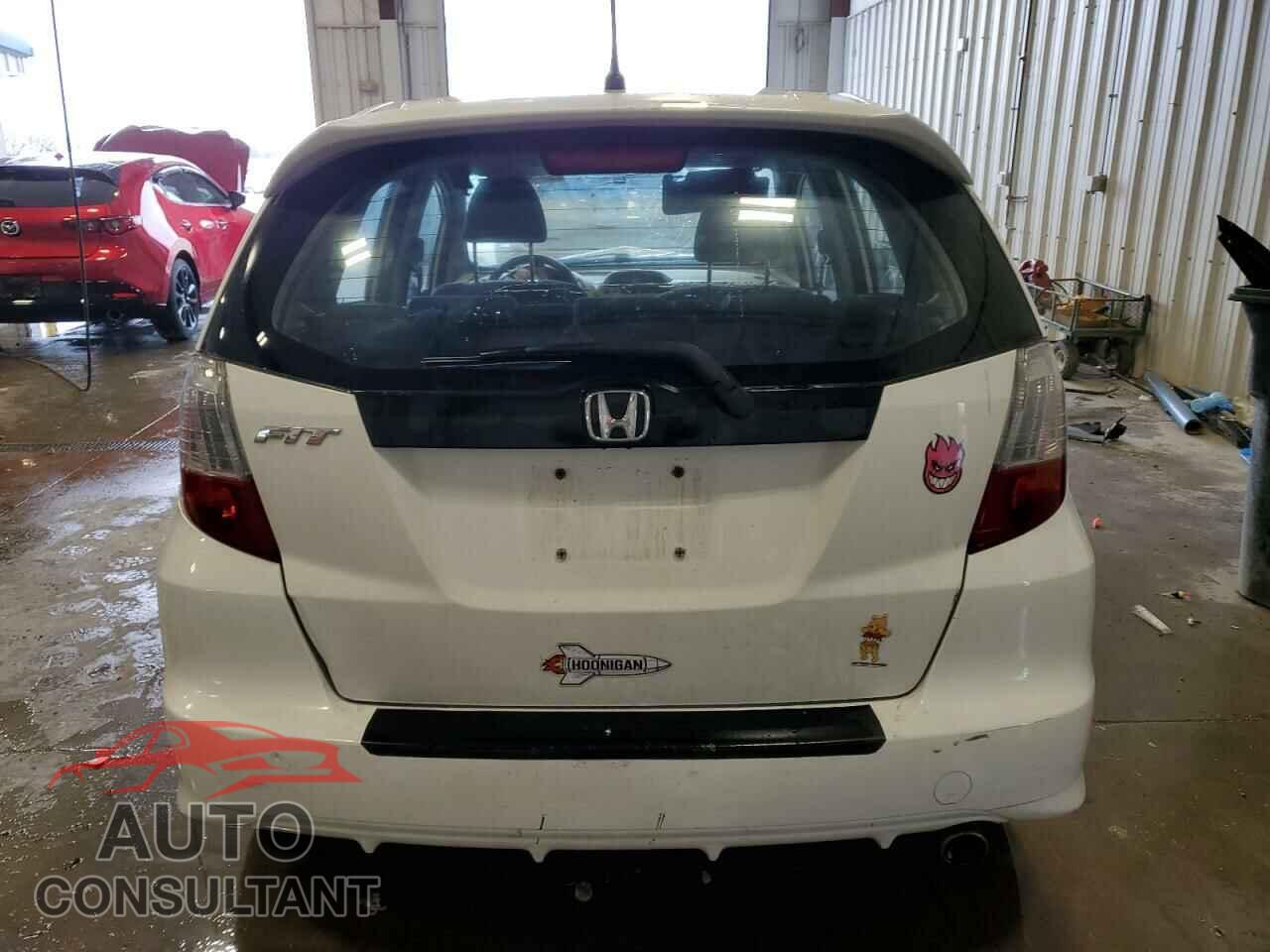 HONDA FIT 2009 - JHMGE884X9S034954