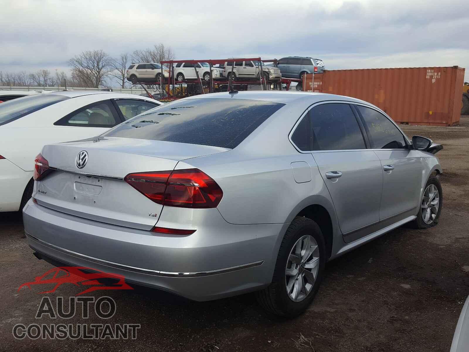 VOLKSWAGEN PASSAT 2017 - 1VWAT7A33HC039007