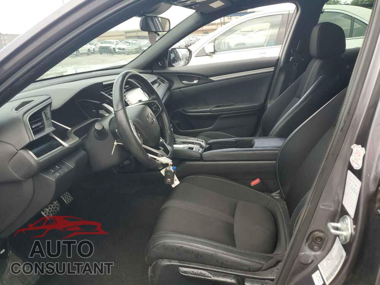 HONDA CIVIC 2021 - 19XFC2F81ME203003