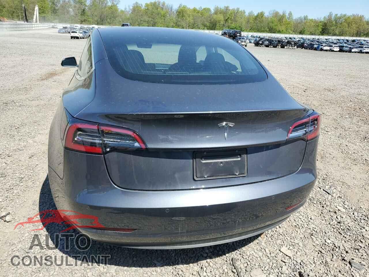 TESLA MODEL 3 2018 - 5YJ3E1EA4JF102085