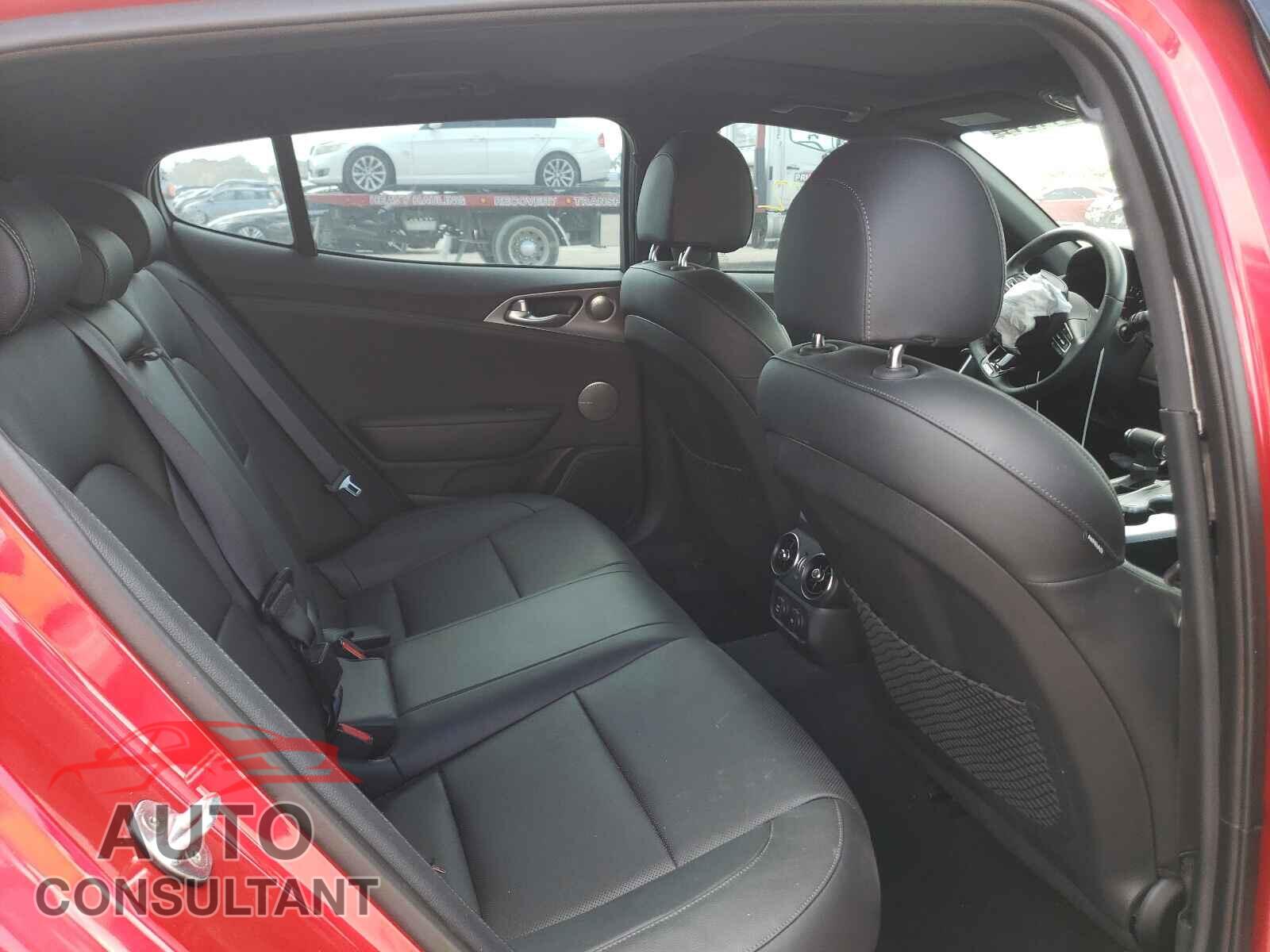 KIA STINGER 2019 - KNAE45LC4K6047154