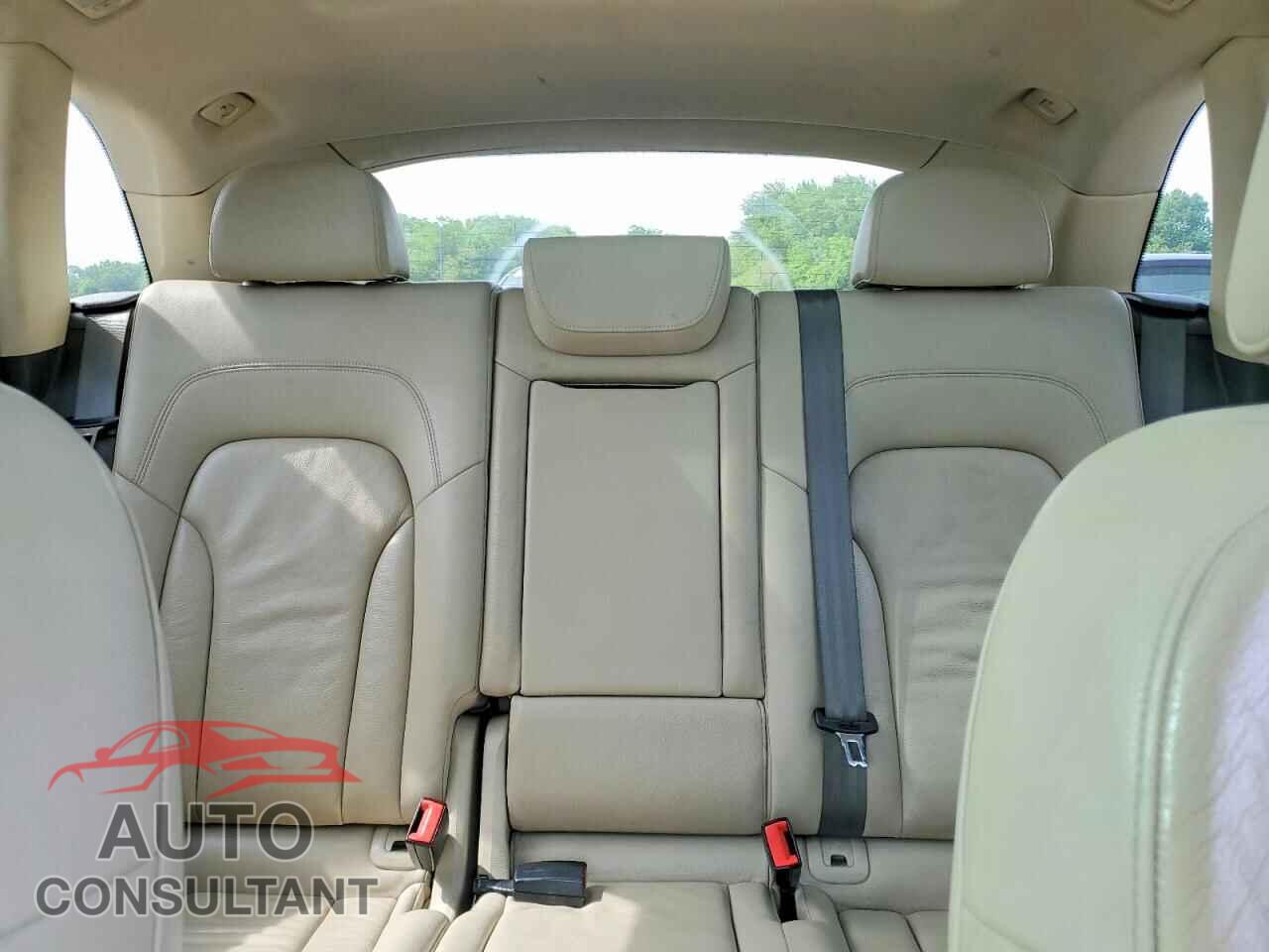 AUDI Q5 2017 - WA1L2AFP8HA012172