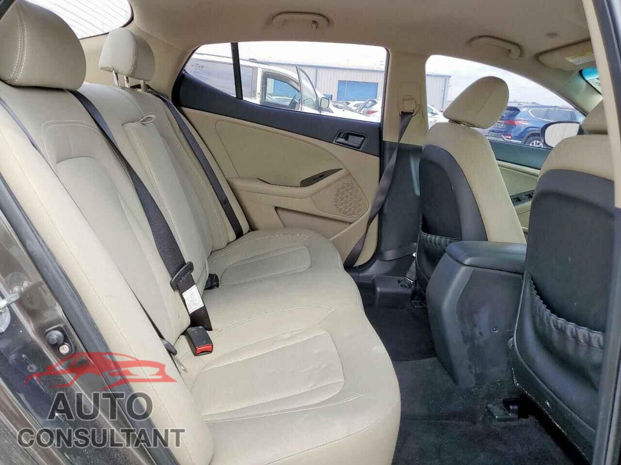 KIA OPTIMA 2011 - KNAGM4A70B5121779