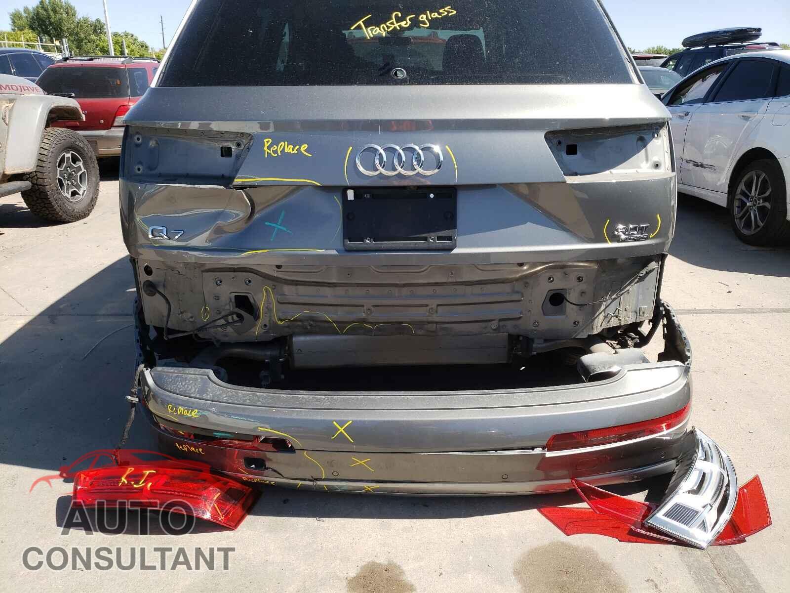 AUDI Q7 2017 - WA1LAAF70HD000969