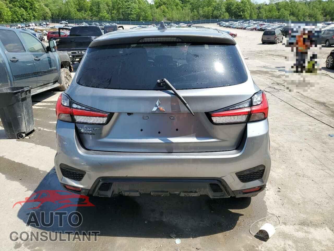 MITSUBISHI OUTLANDER 2020 - JA4AR3AU7LU012649
