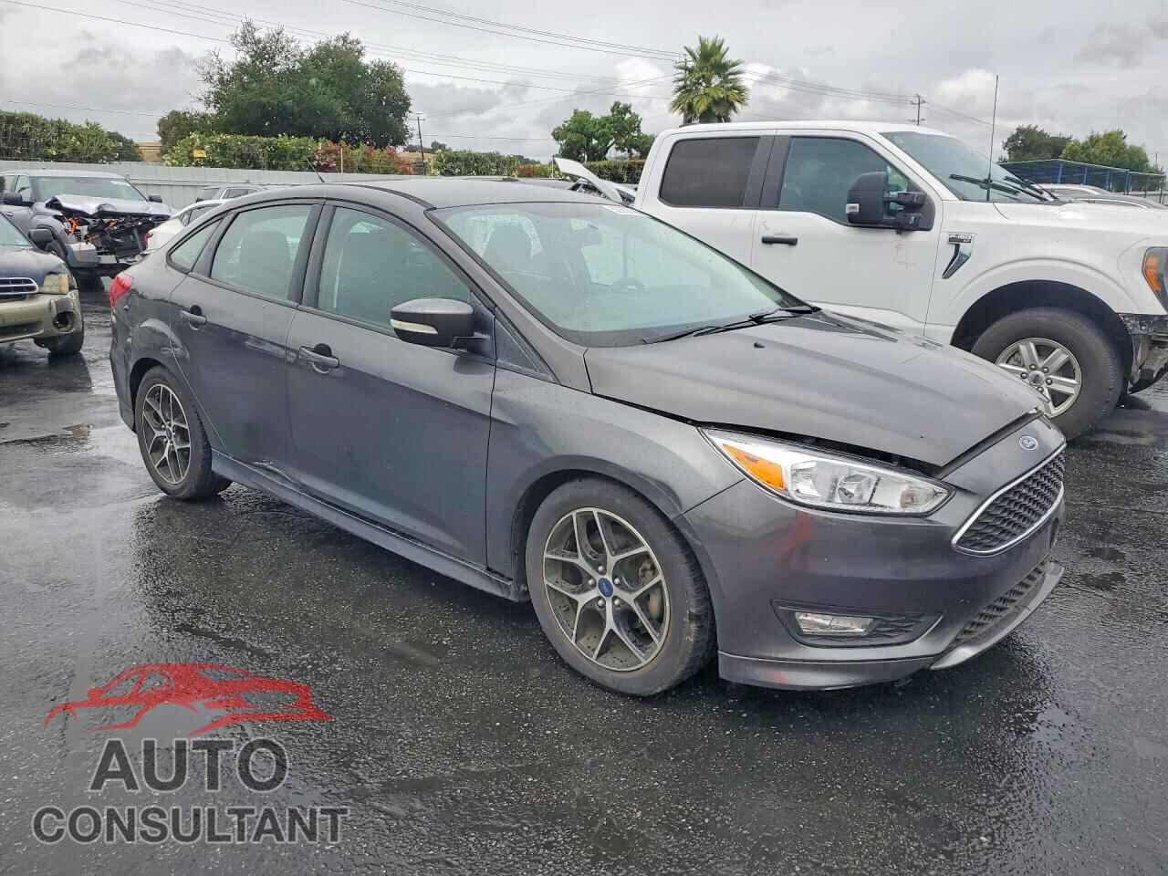 FORD FOCUS 2016 - 1FADP3F28GL301752