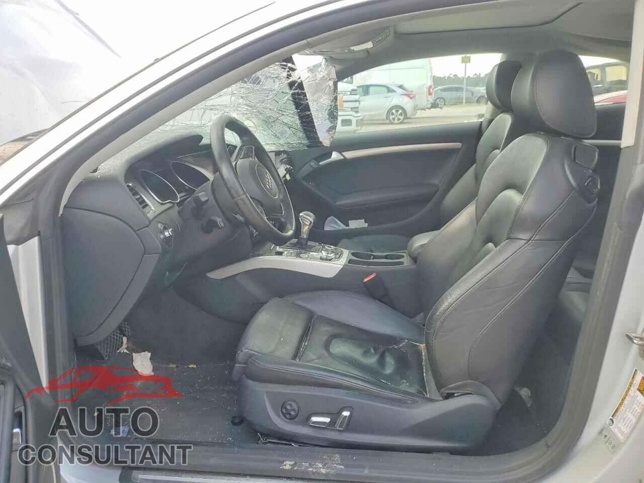 AUDI A5 2013 - WAUVFAFR4DA000385