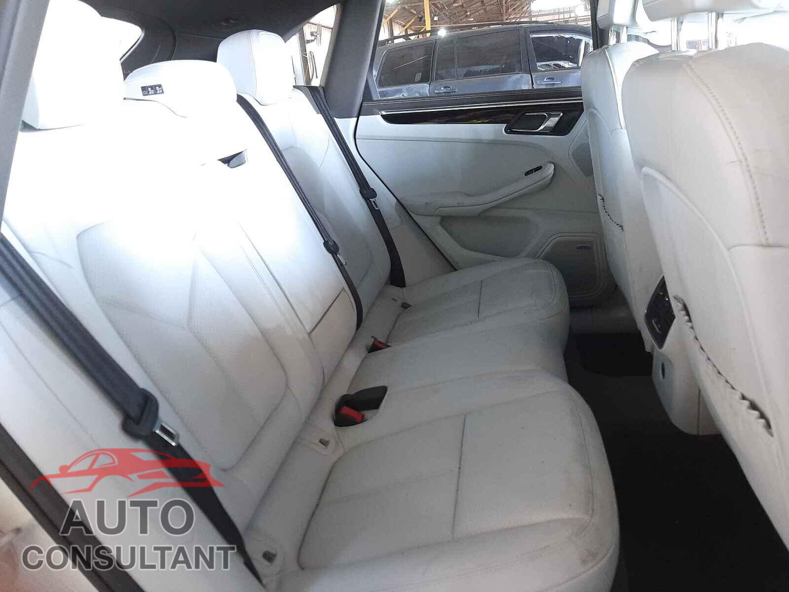 PORSCHE MACAN 2018 - WP1AB2A57JLB30604