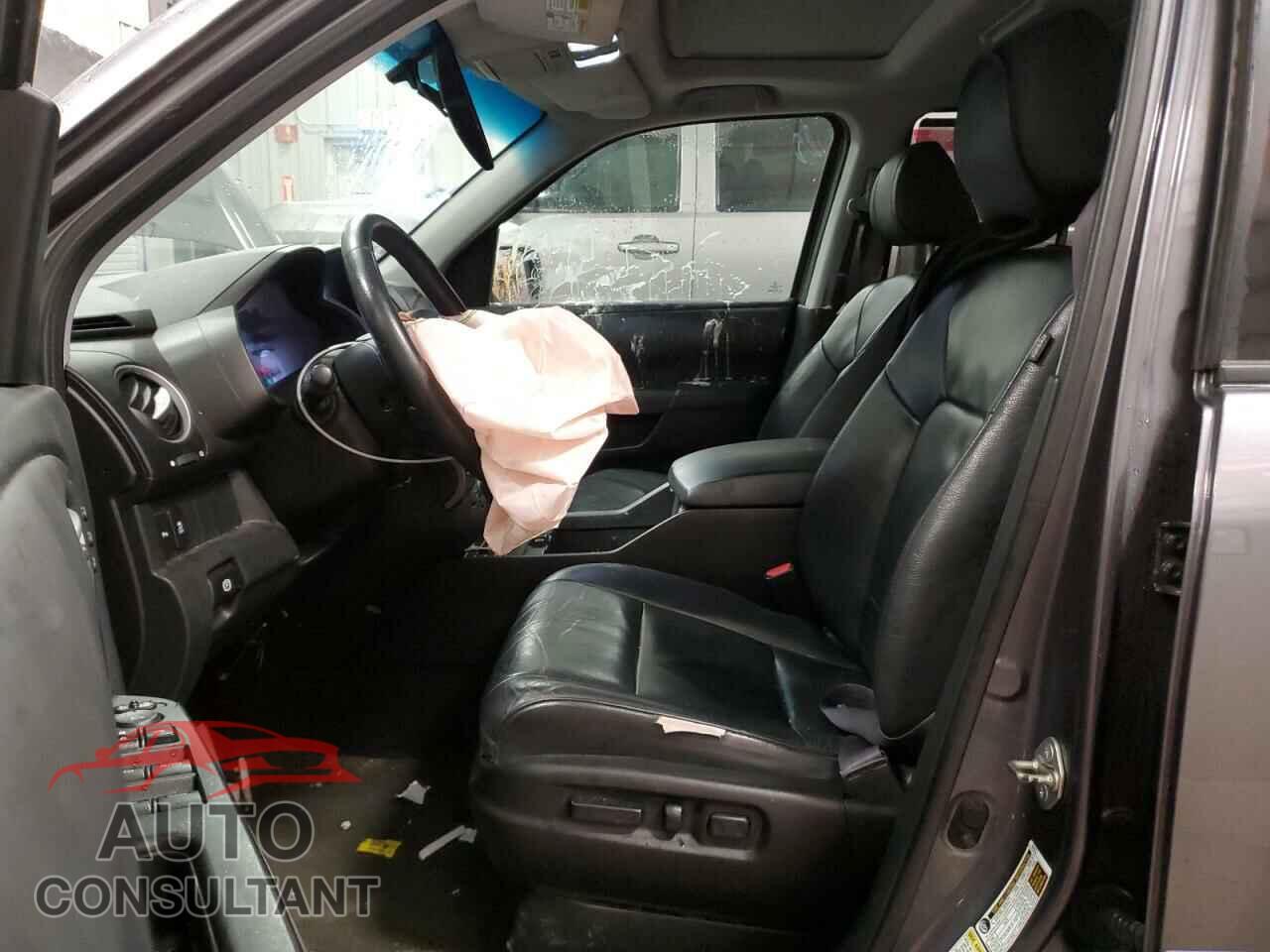 HONDA PILOT 2015 - 5FNYF4H92FB070282
