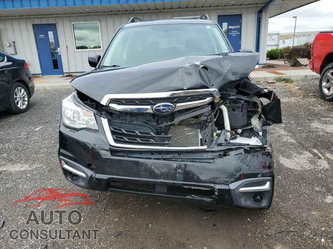 SUBARU FORESTER 2017 - JF2SJAEC1HH563068