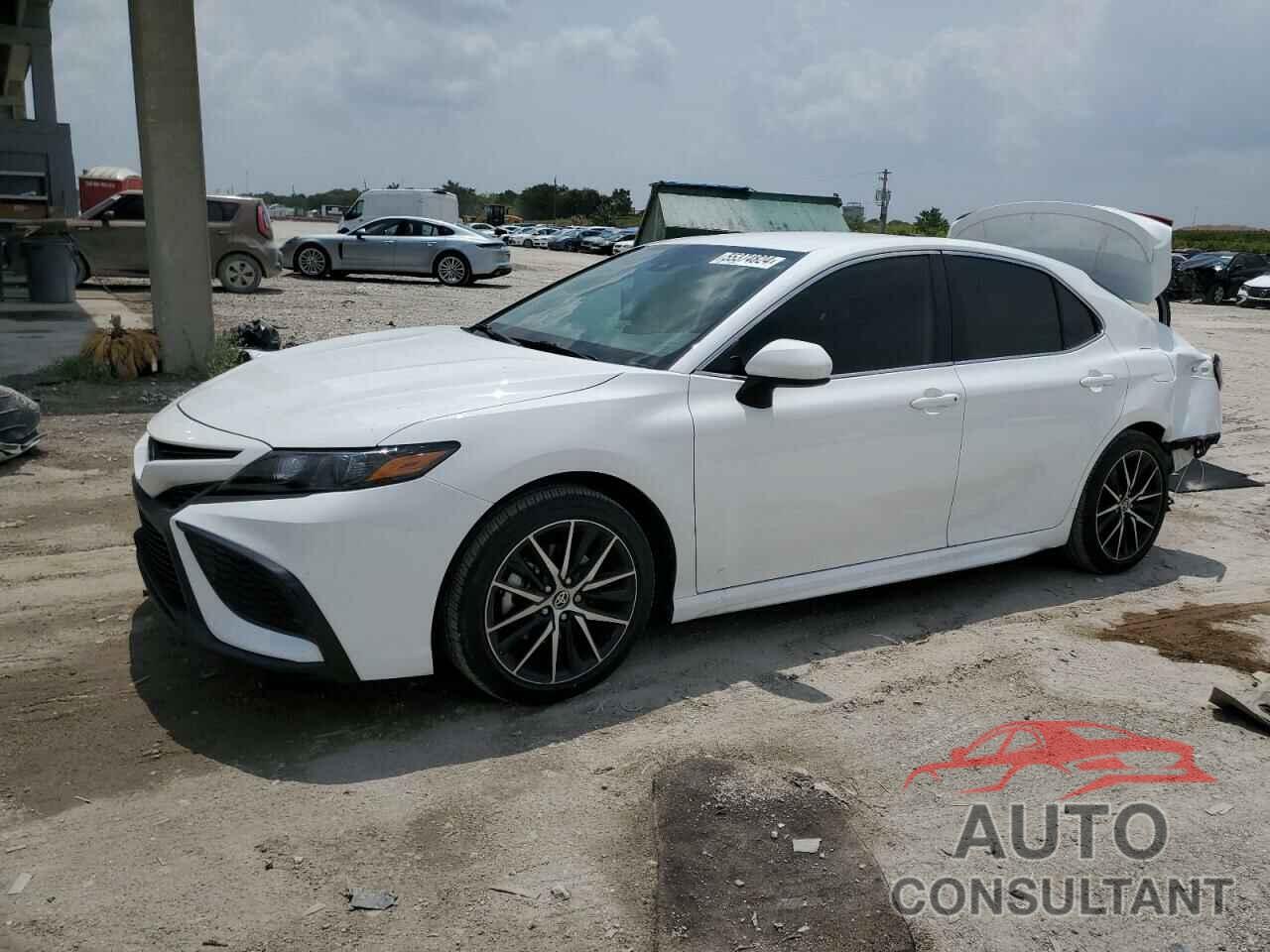 TOYOTA CAMRY 2021 - 4T1G11AK8MU526646